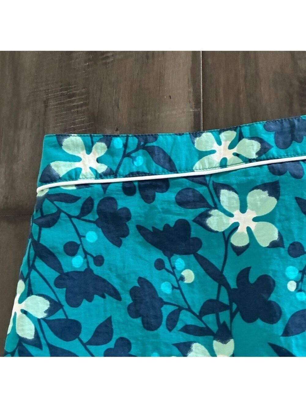 Patagonia Button Out Boardie Wrap Skort in Gypsy Blue Floral - Size 12 - Picture 7 of 10